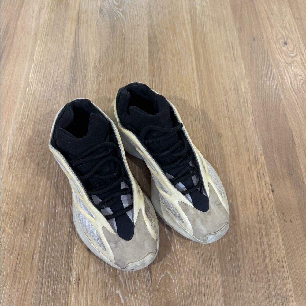 adidas Men's Sneakers in Beige and Black